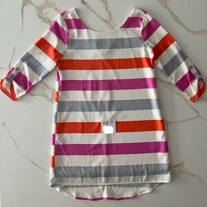 Size M mini dress for sale. 3/4 sleeves. Good condition.